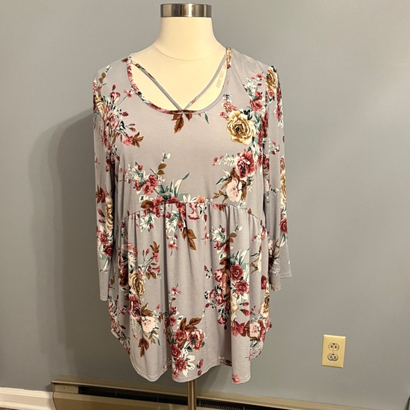 Honeyme Tops - Honeyme Dusty gray Floral Scoop-Neck Tunic with Pink & Gold Accents